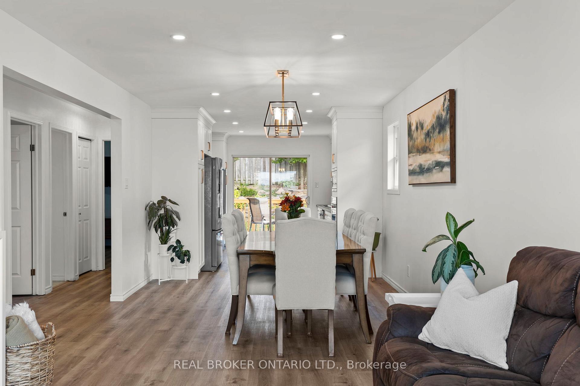Photo 10 of 10 Jordon Crescent, Orillia — HOMEH