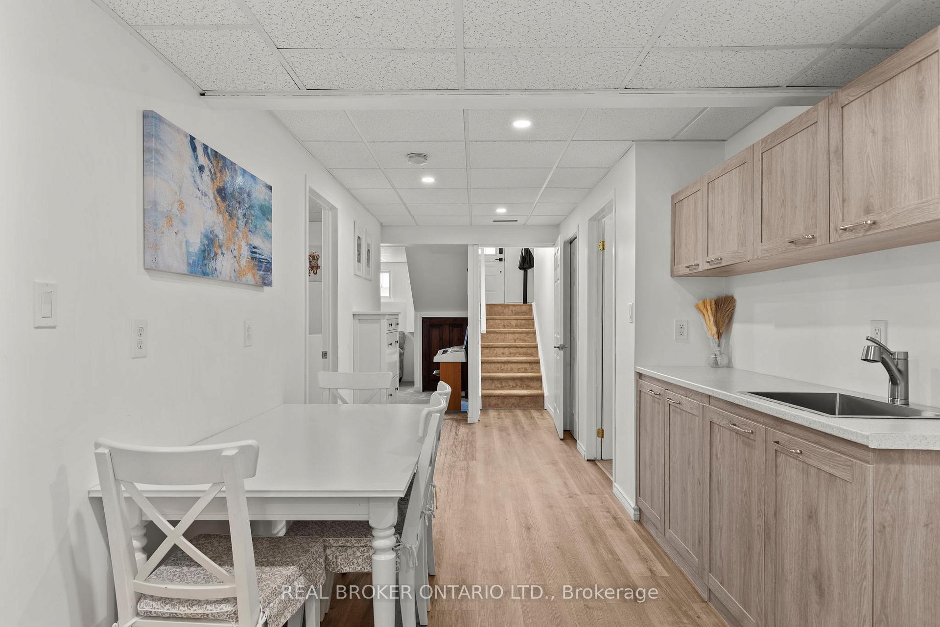 Photo 21 of 10 Jordon Crescent, Orillia — HOMEH