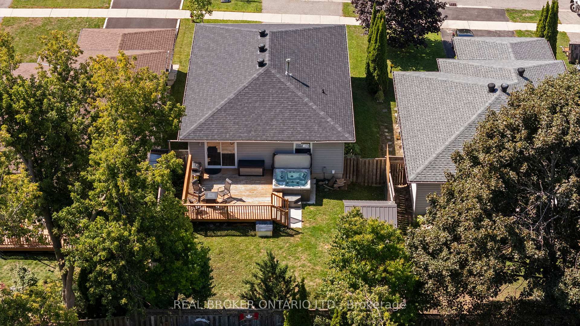 Photo 32 of 10 Jordon Crescent, Orillia — HOMEH