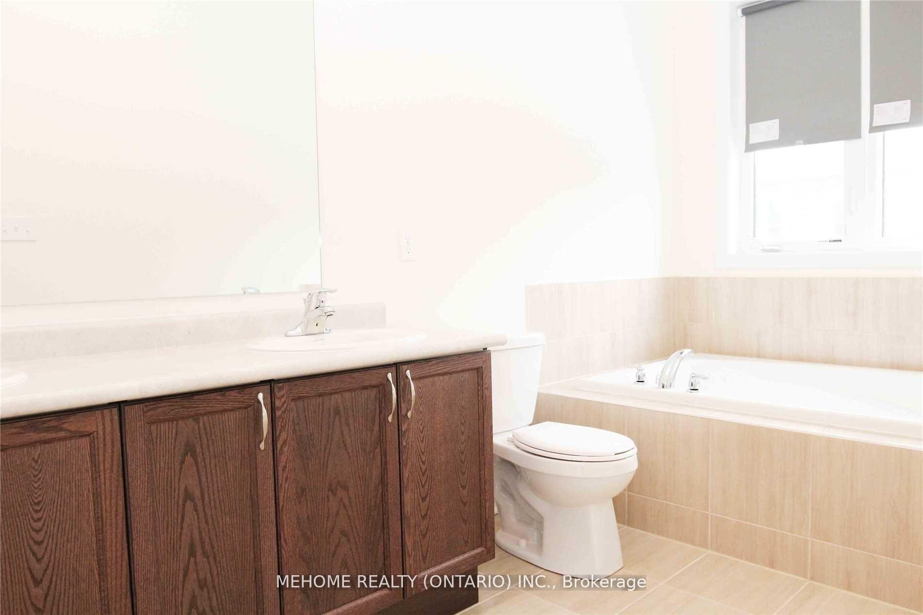 Photo 11 of 20 Titan Trail, Markham, Cedarwood — HOMEH