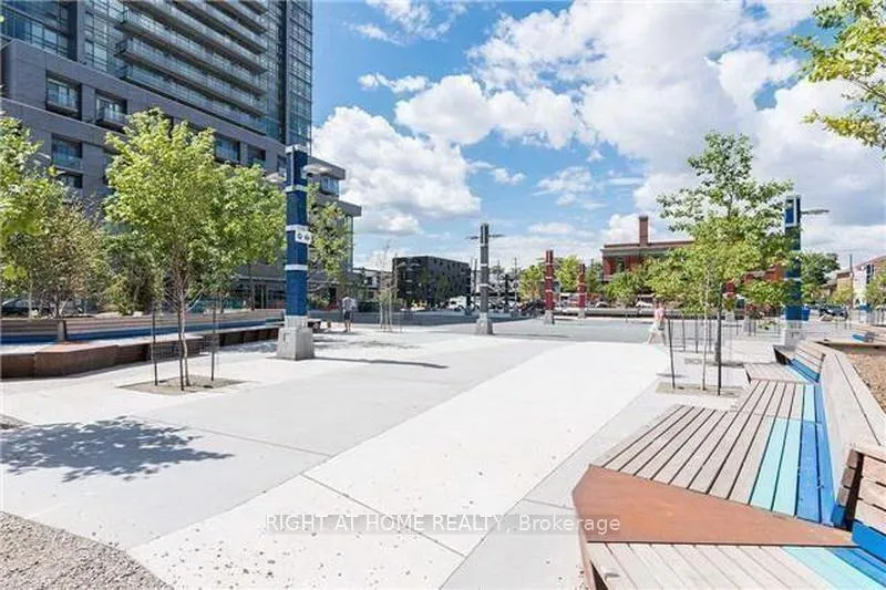 Photo 9 of Unit 831W, 36 Lisgar Street, Toronto, Little Portugal — HOMEH