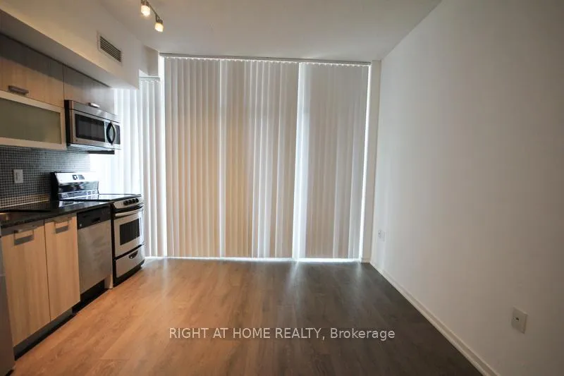Photo 14 of Unit 831W, 36 Lisgar Street, Toronto, Little Portugal — HOMEH