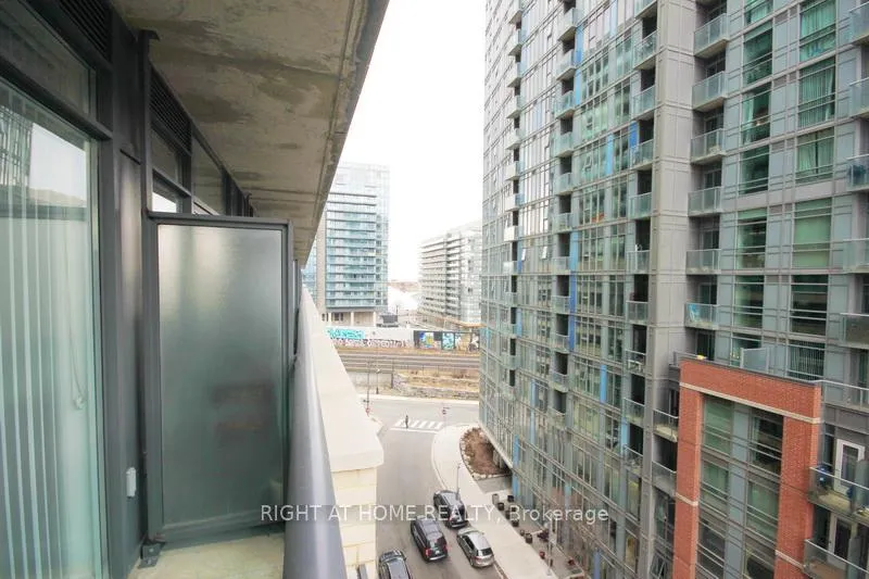 Photo 18 of Unit 831W, 36 Lisgar Street, Toronto, Little Portugal — HOMEH