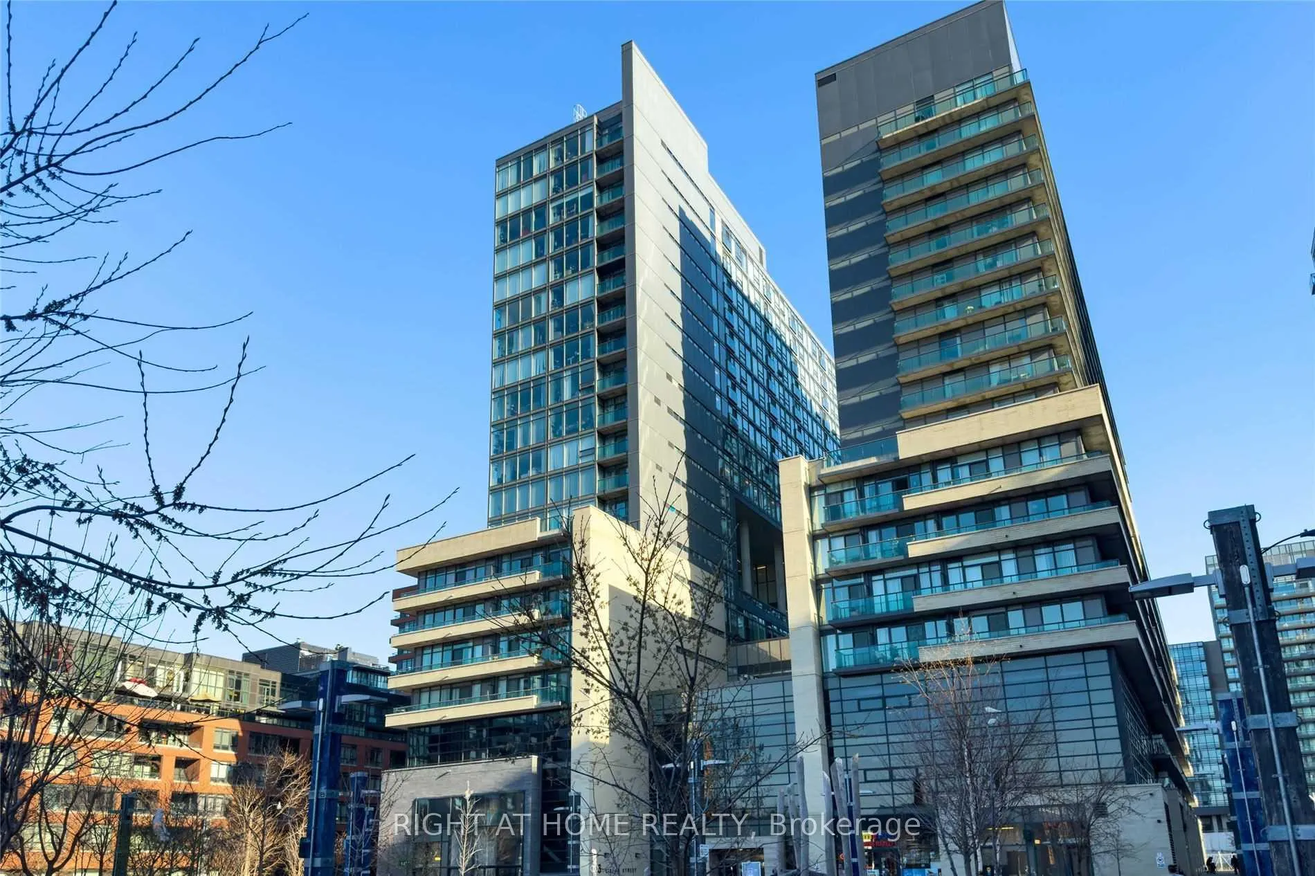 Photo 21 of Unit 831W, 36 Lisgar Street, Toronto, Little Portugal — HOMEH