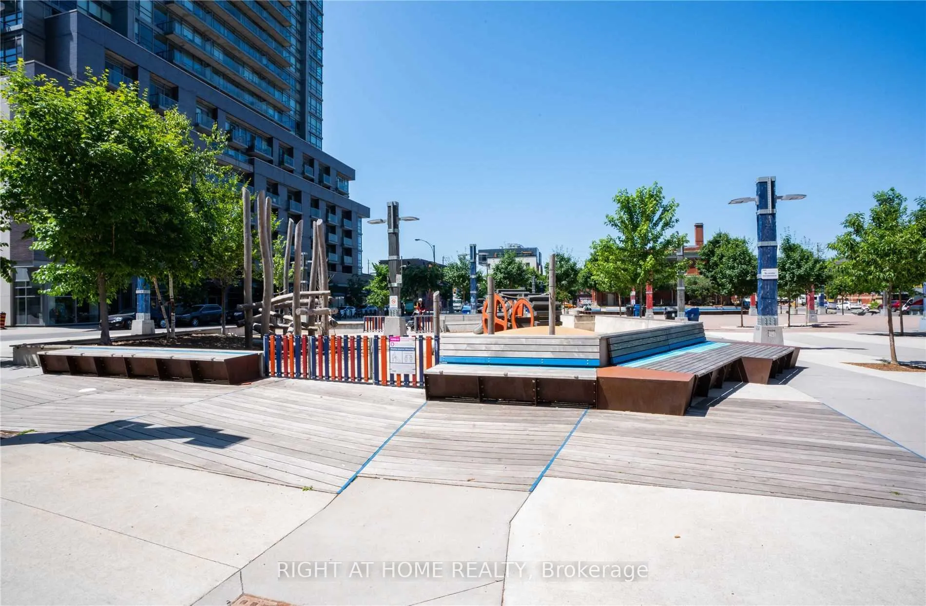 Photo 22 of Unit 831W, 36 Lisgar Street, Toronto, Little Portugal — HOMEH