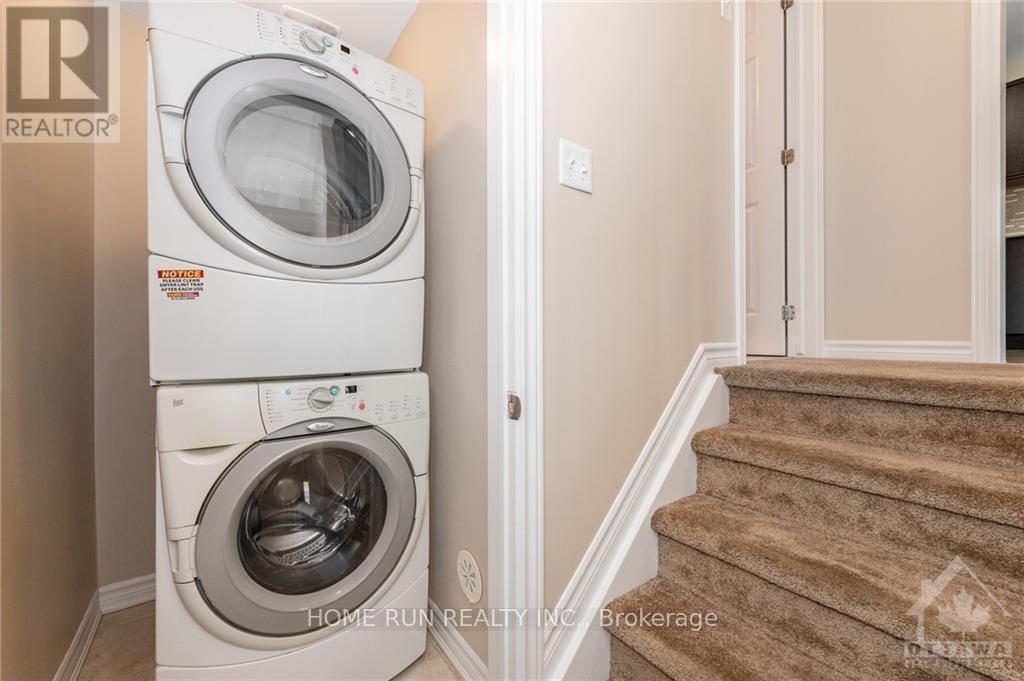 Photo 5 of 102 Sunshine Crescent, Ottawa, Notting Hill/Summerside — HOMEH