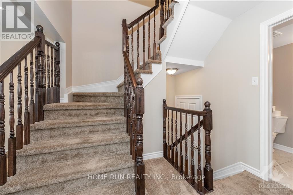Photo 6 of 102 Sunshine Crescent, Ottawa, Notting Hill/Summerside — HOMEH