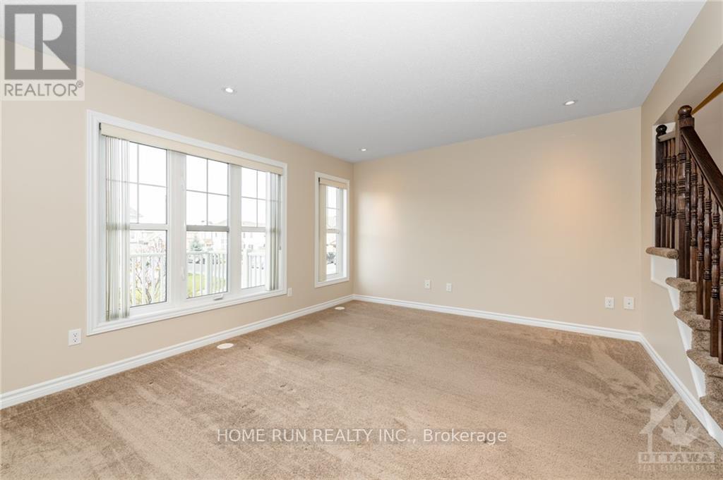 Photo 15 of 102 Sunshine Crescent, Ottawa, Notting Hill/Summerside — HOMEH