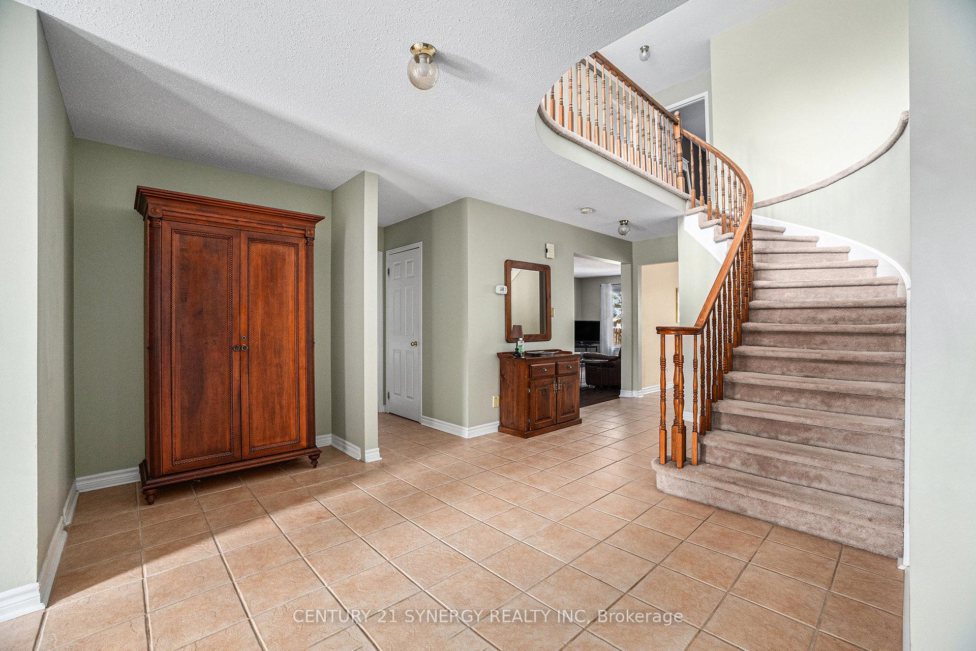Photo 4 of 1730 Leduc Crescent, Ottawa, Fallingbrook/Pineridge — HOMEH