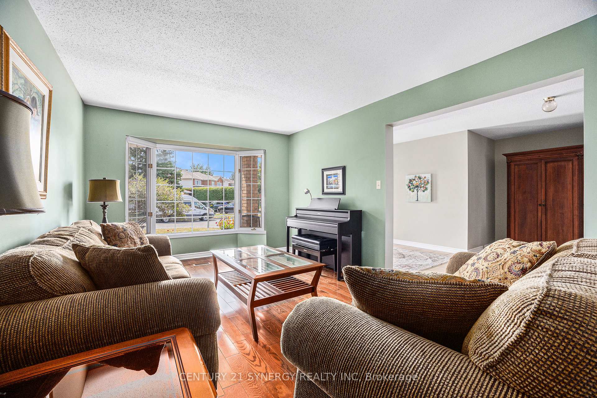 Photo 7 of 1730 Leduc Crescent, Ottawa, Fallingbrook/Pineridge — HOMEH