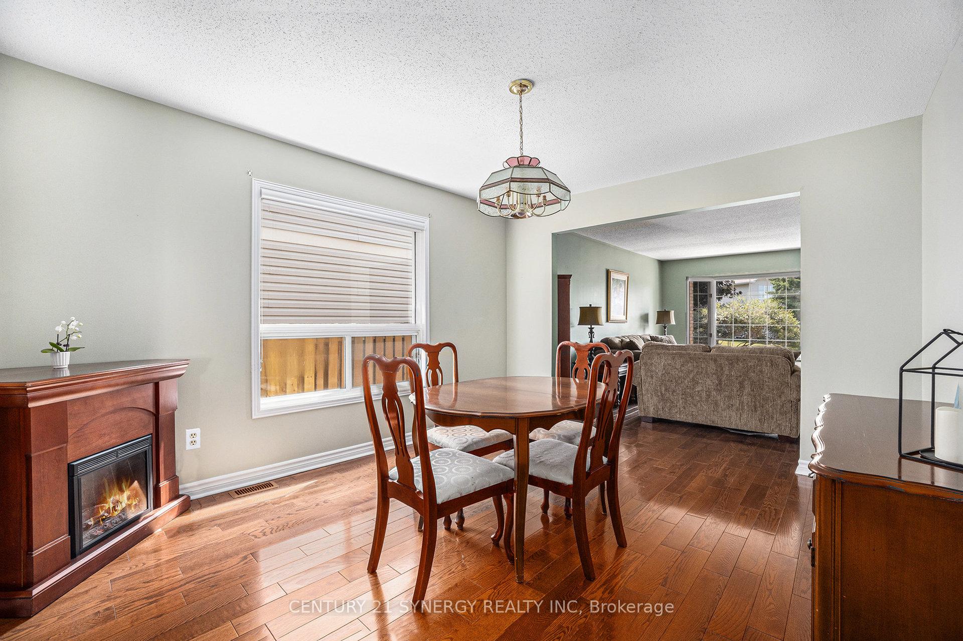 Photo 8 of 1730 Leduc Crescent, Ottawa, Fallingbrook/Pineridge — HOMEH