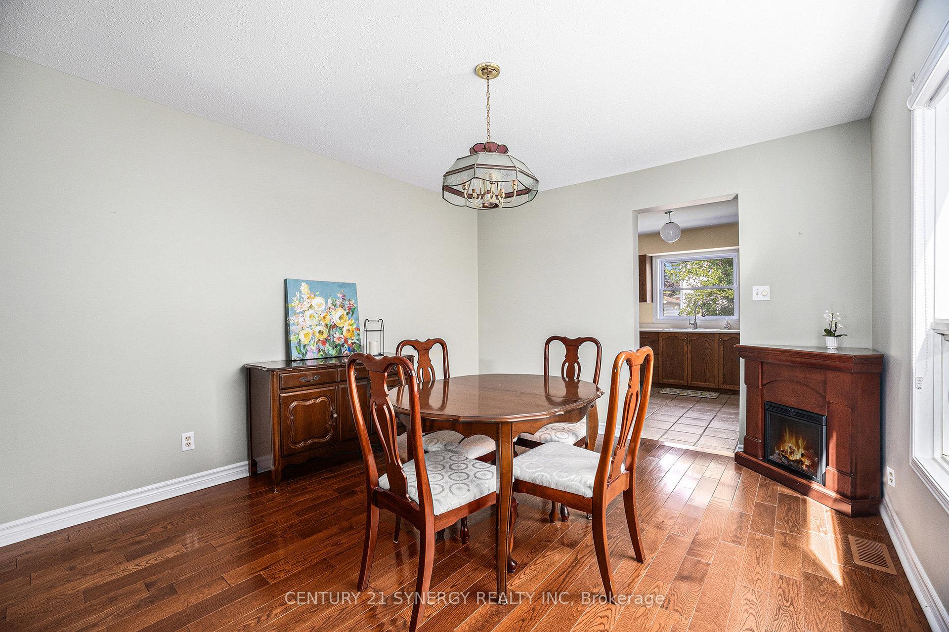 Photo 10 of 1730 Leduc Crescent, Ottawa, Fallingbrook/Pineridge — HOMEH