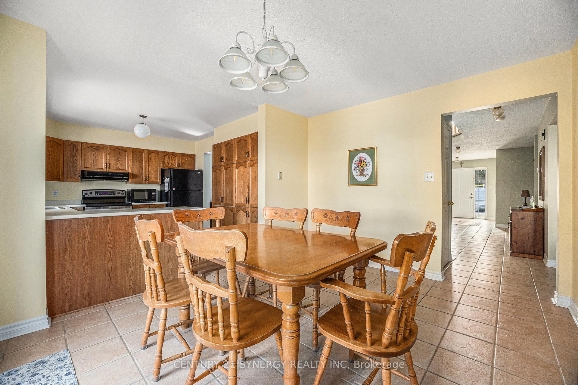 Photo 15 of 1730 Leduc Crescent, Ottawa, Fallingbrook/Pineridge — HOMEH