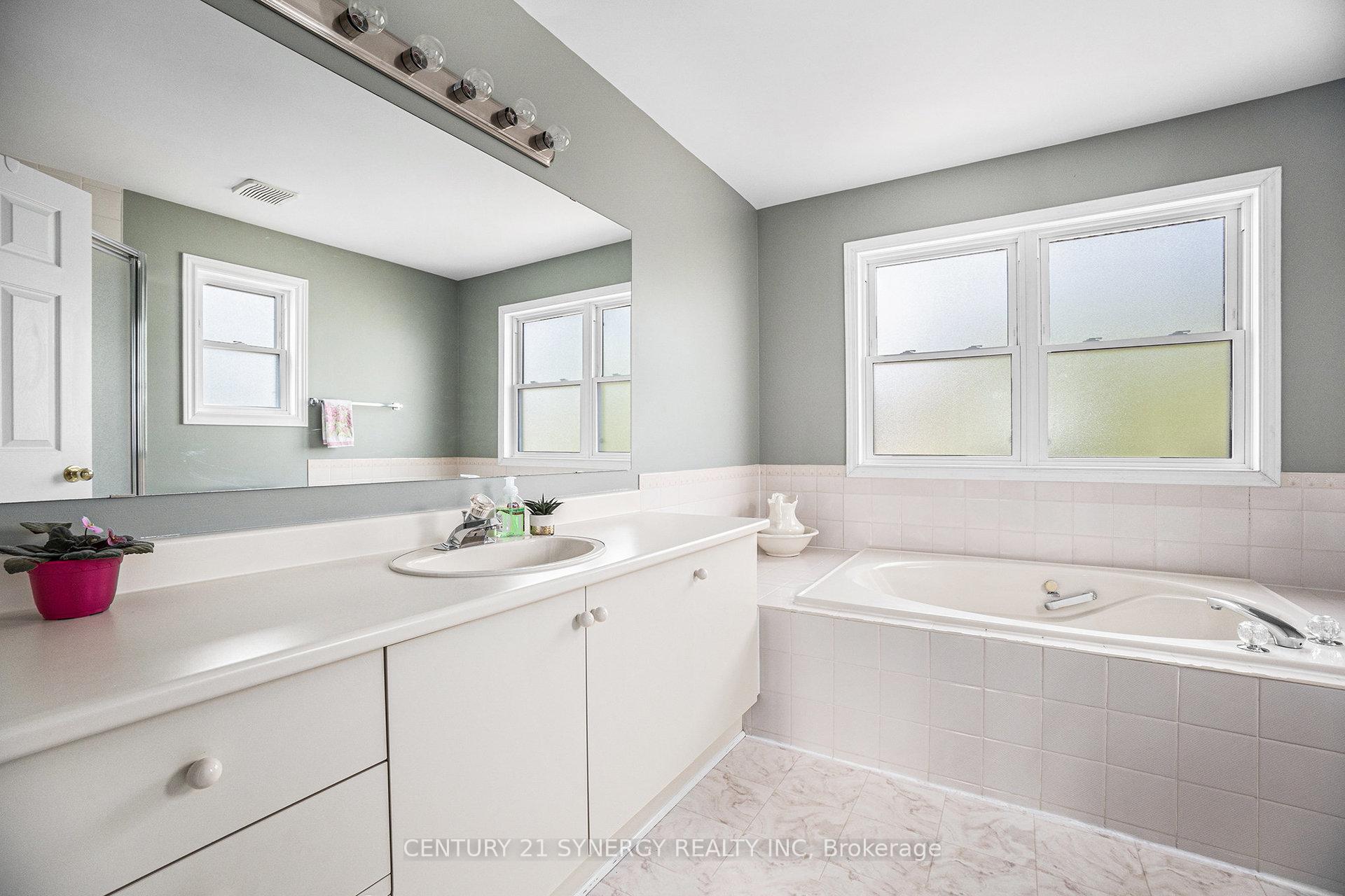 Photo 24 of 1730 Leduc Crescent, Ottawa, Fallingbrook/Pineridge — HOMEH