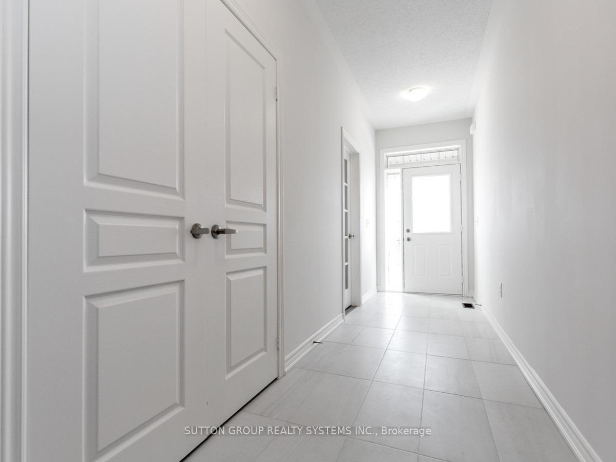 Photo 13 of 1439 Chretien Street, Milton, Ford — HOMEH