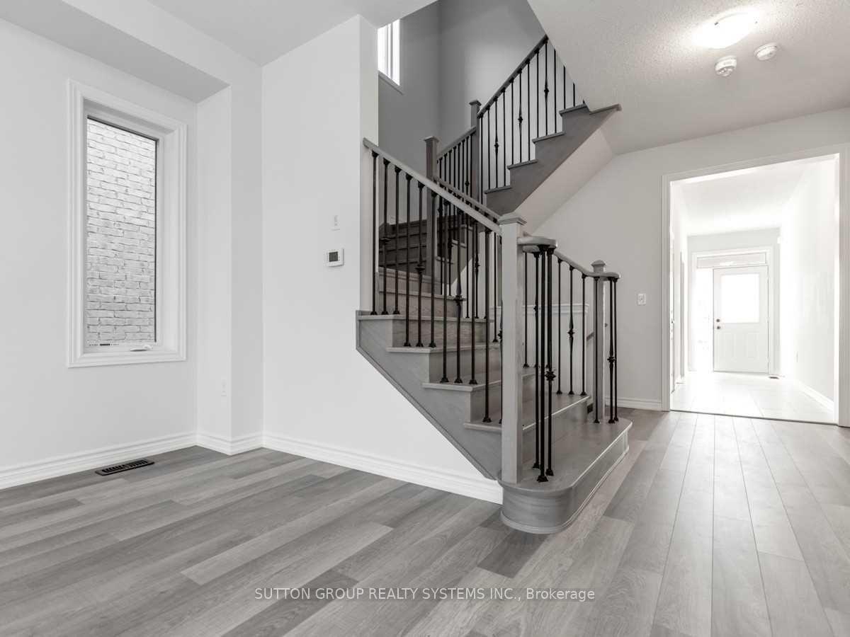 Photo 7 of 1439 Chretien Street, Milton, Ford — HOMEH
