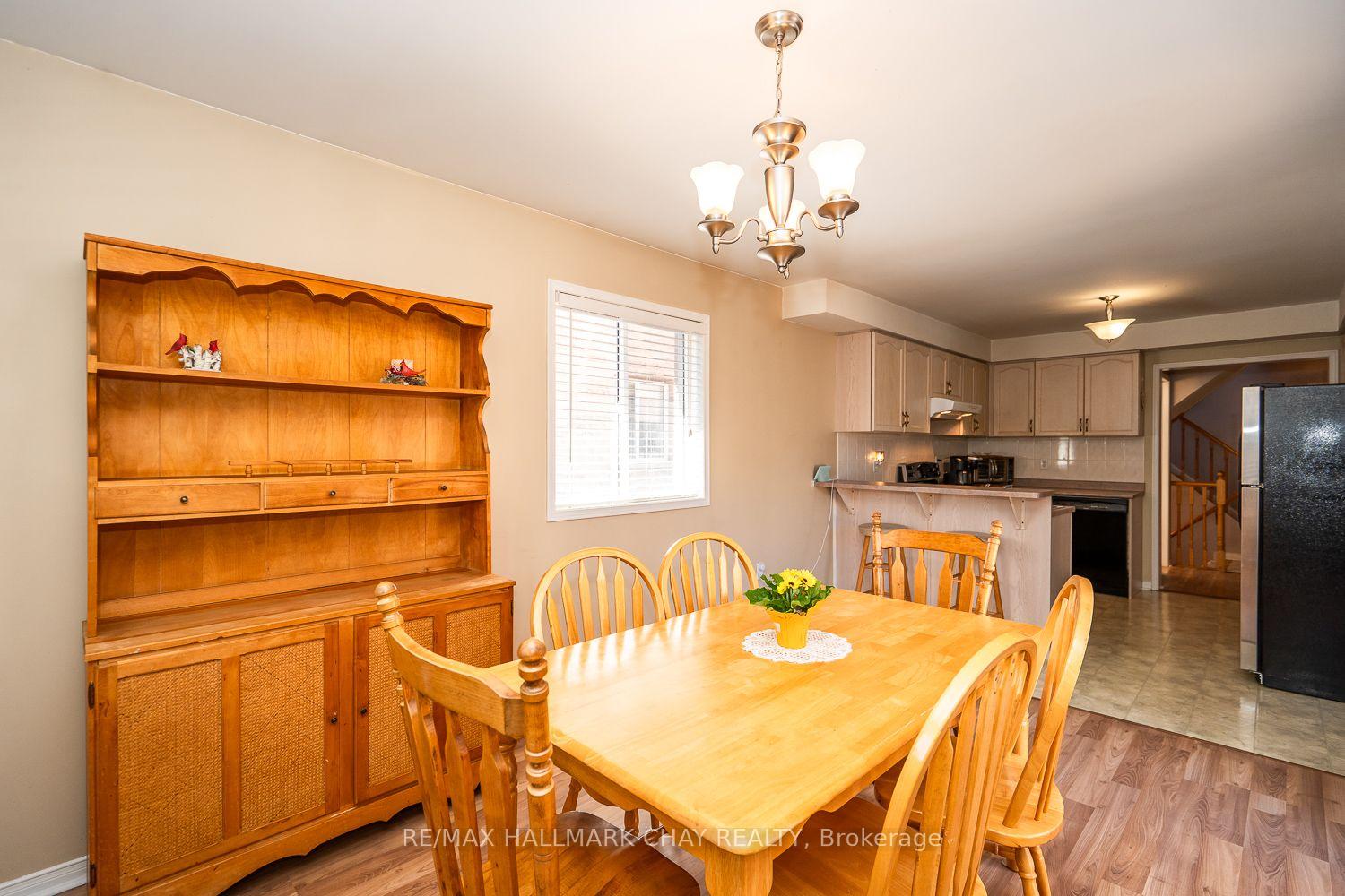 Photo 20 of 17 Henderson Crescent, New Tecumseth, Alliston — HOMEH