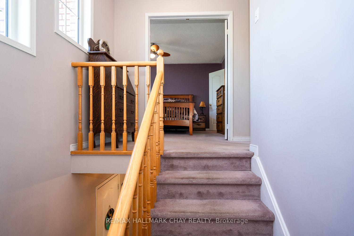 Photo 29 of 17 Henderson Crescent, New Tecumseth, Alliston — HOMEH