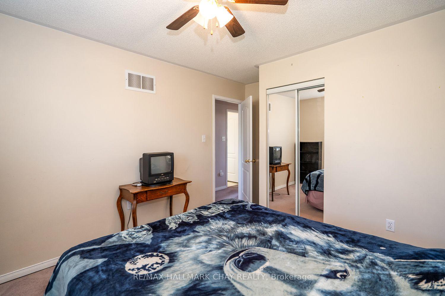 Photo 33 of 17 Henderson Crescent, New Tecumseth, Alliston — HOMEH