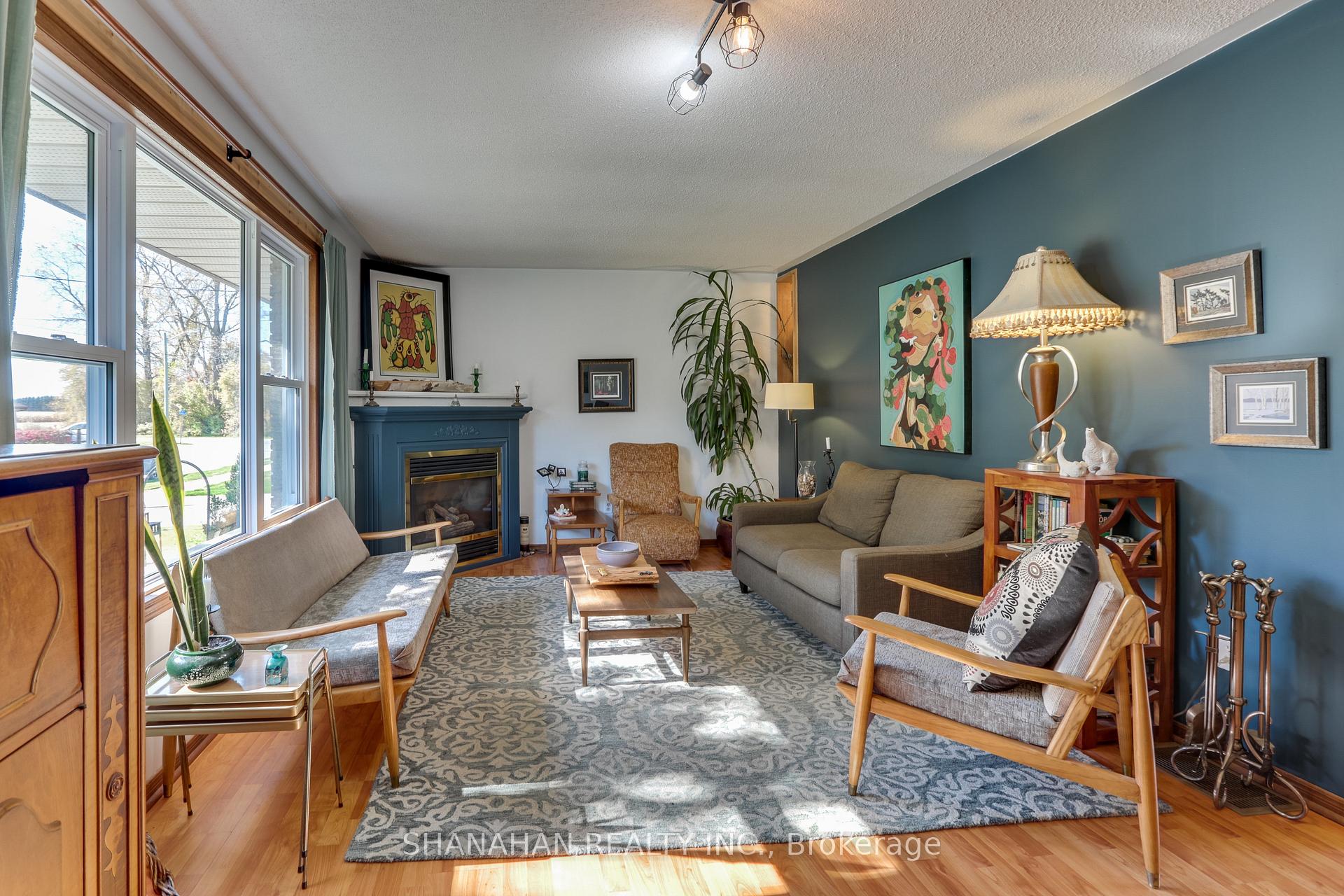 Photo 4 of 122 Duke Street, North Middlesex, Parkhill — HOMEH