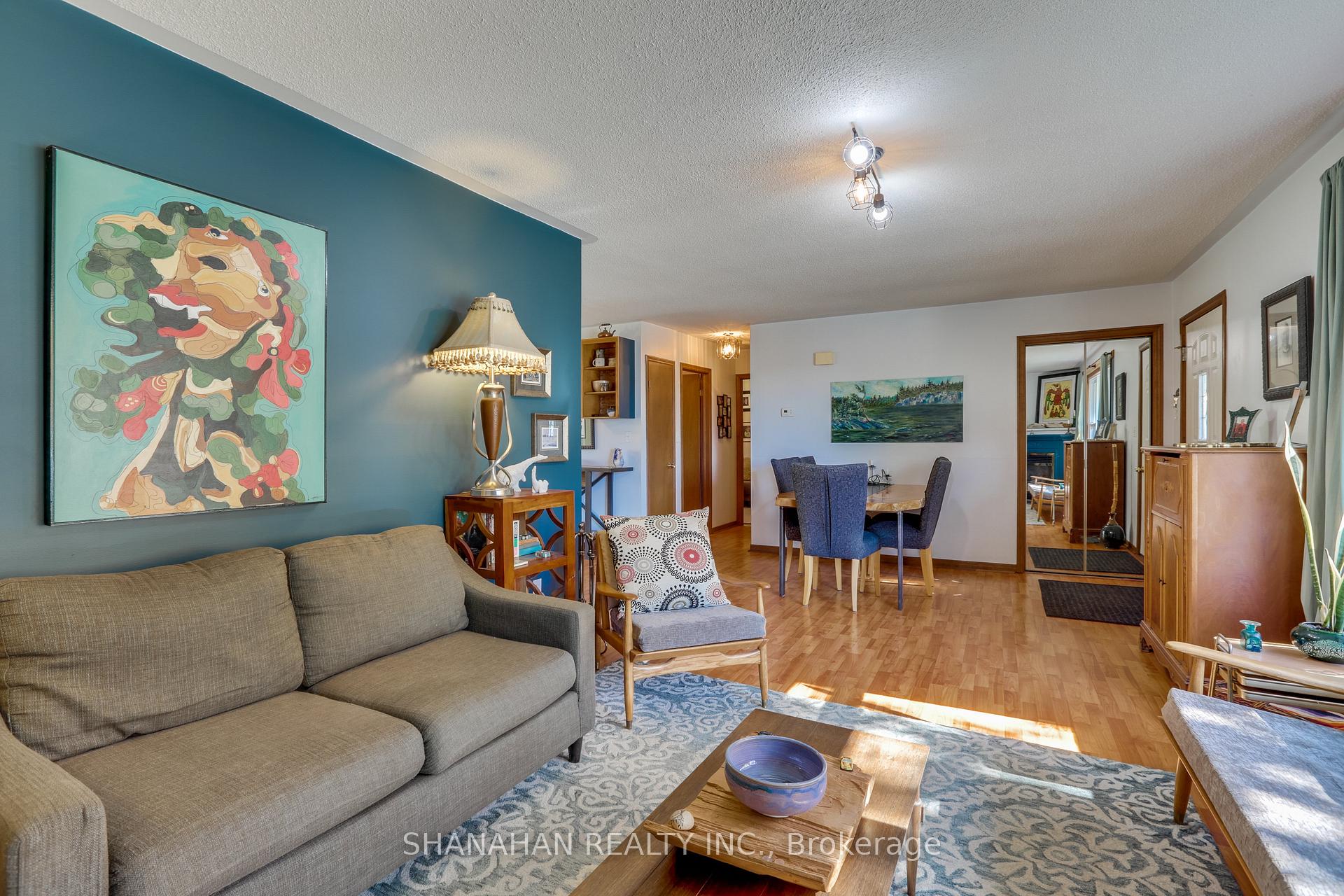 Photo 6 of 122 Duke Street, North Middlesex, Parkhill — HOMEH