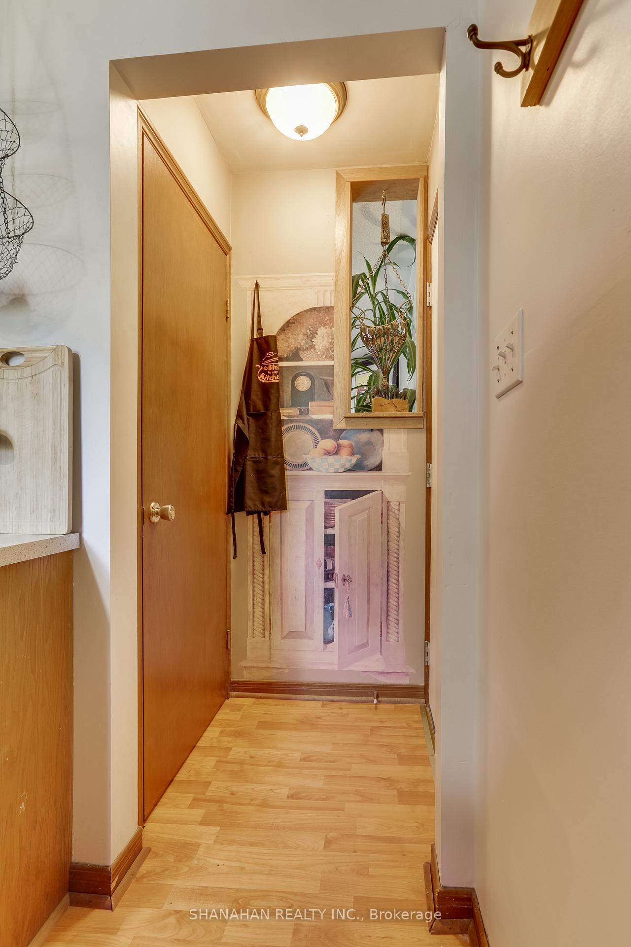 Photo 12 of 122 Duke Street, North Middlesex, Parkhill — HOMEH