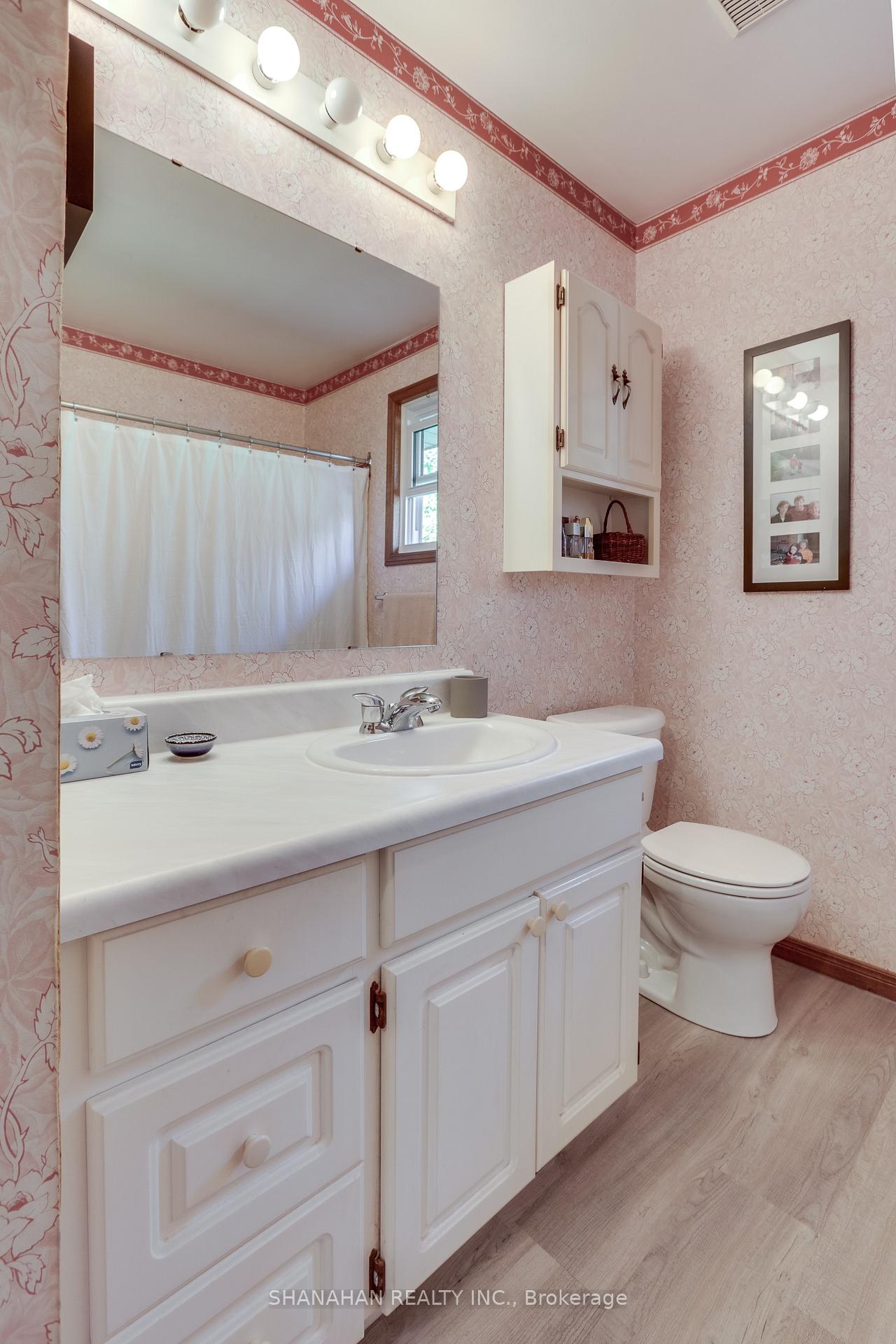 Photo 19 of 122 Duke Street, North Middlesex, Parkhill — HOMEH