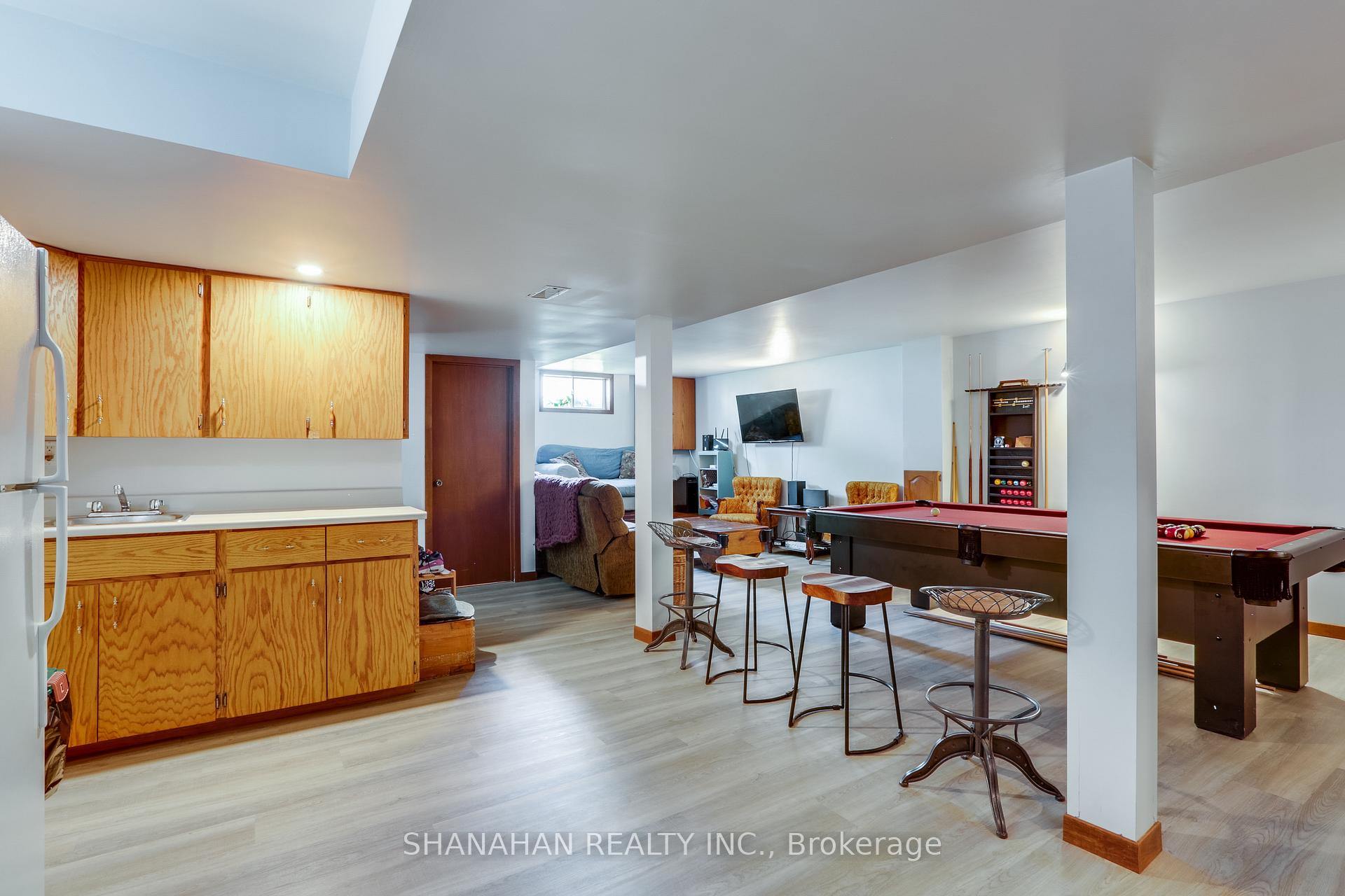 Photo 26 of 122 Duke Street, North Middlesex, Parkhill — HOMEH