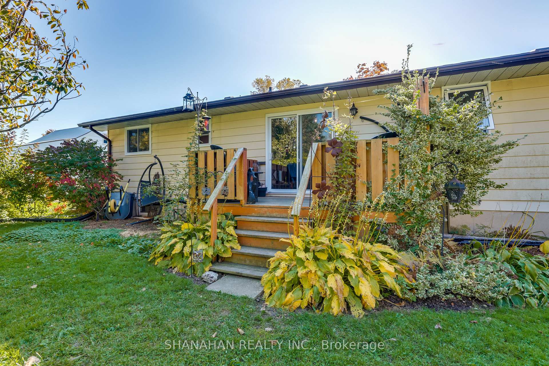Photo 32 of 122 Duke Street, North Middlesex, Parkhill — HOMEH