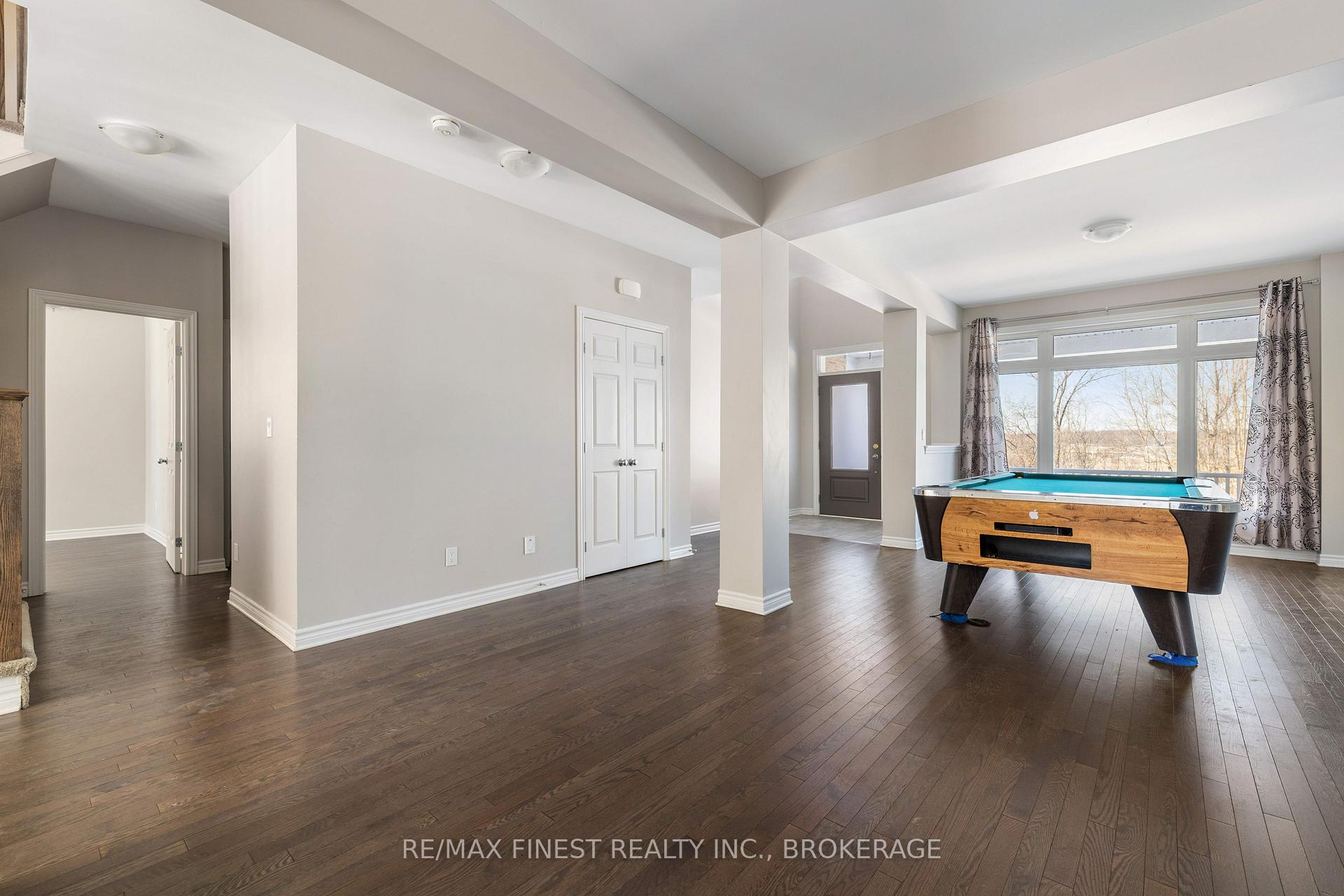 Photo 5 of 1239 Waterside Way, Kingston, Kingston East (Incl Barret Crt) — HOMEH
