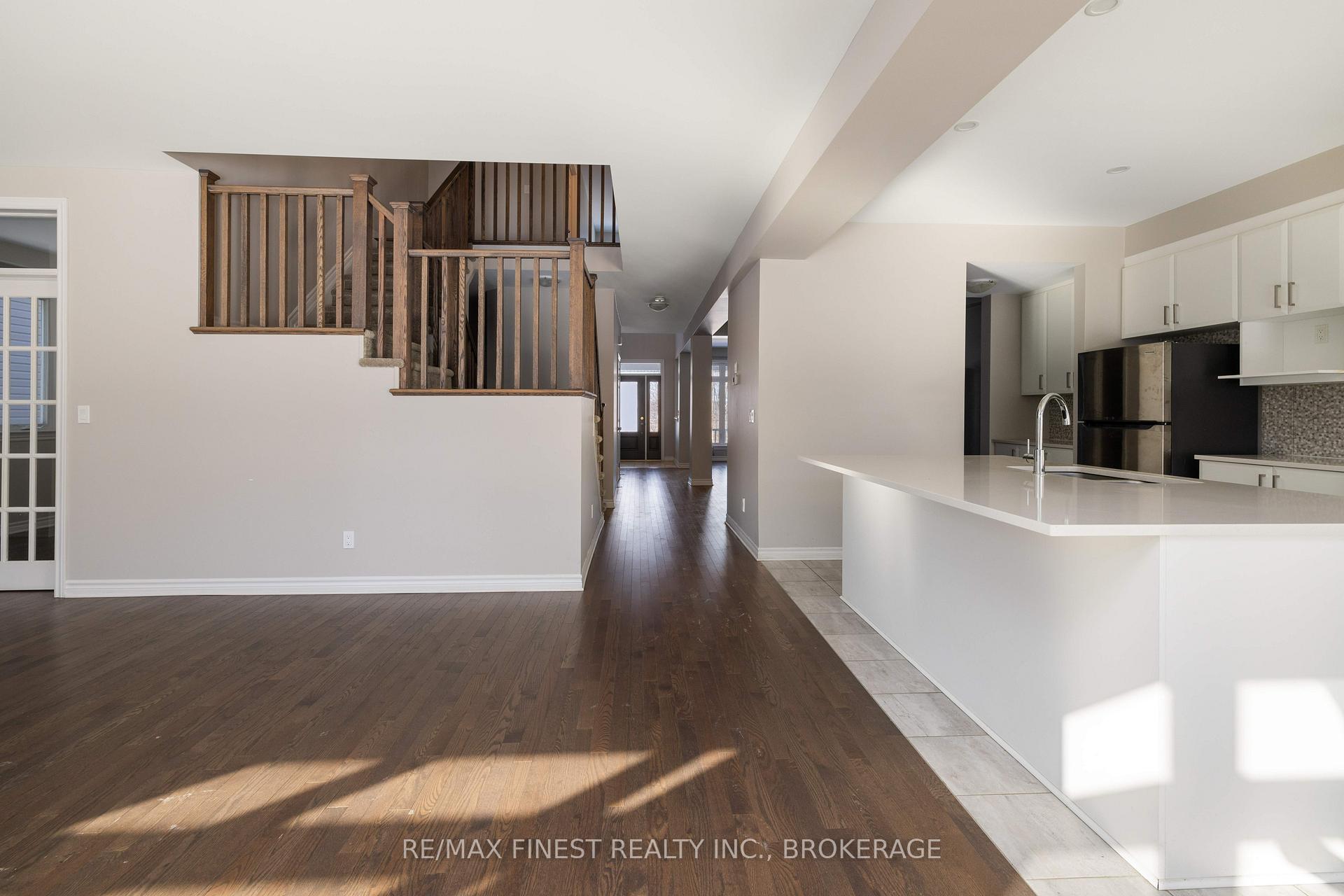 Photo 7 of 1239 Waterside Way, Kingston, Kingston East (Incl Barret Crt) — HOMEH