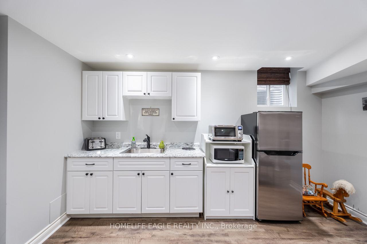Photo 21 of 114 Surgeoner Crescent, Newmarket, Summerhill Estates — HOMEH