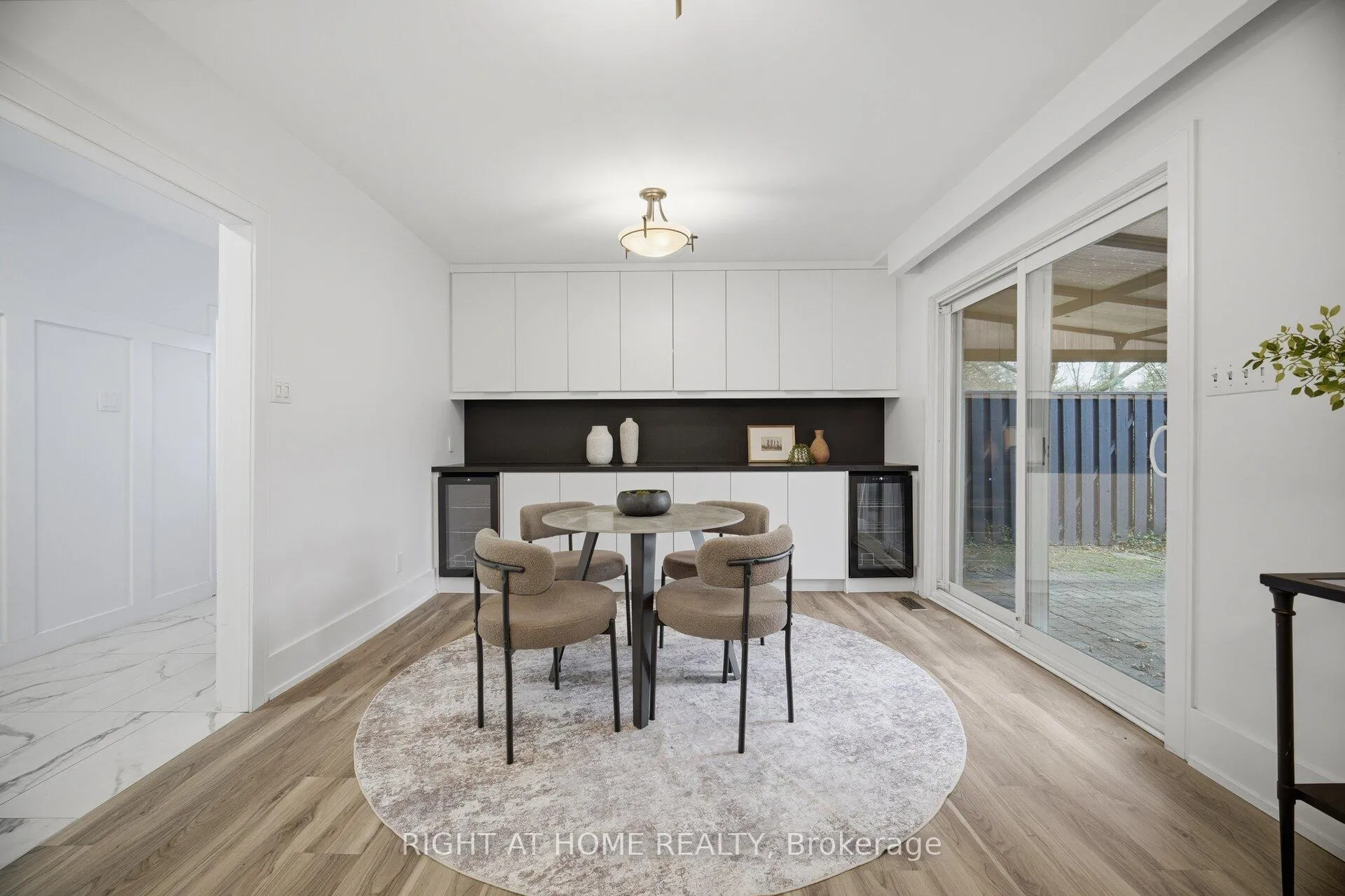 Photo 16 of 1492 Agnew Road, Mississauga, Clarkson — HOMEH