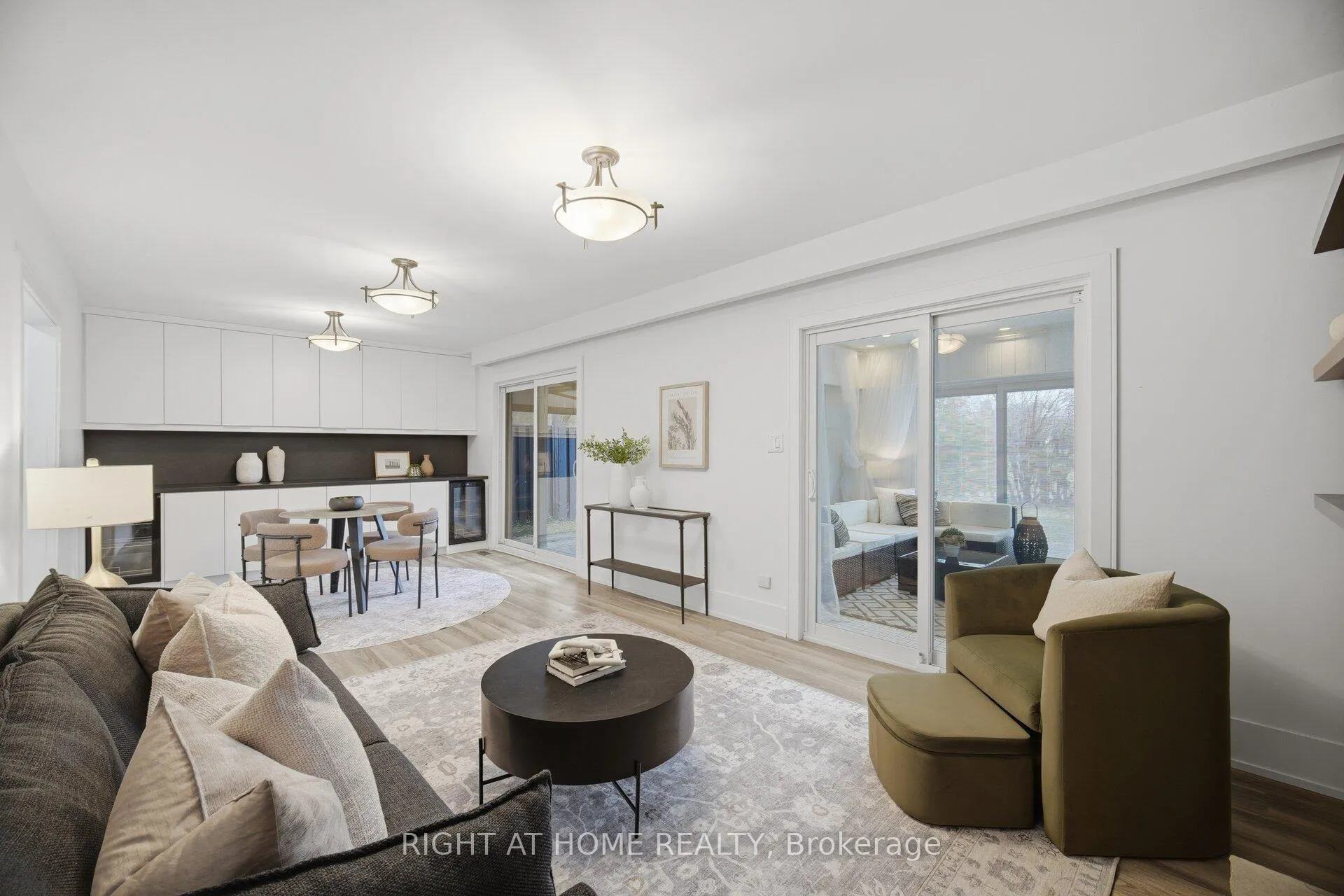 Photo 18 of 1492 Agnew Road, Mississauga, Clarkson — HOMEH