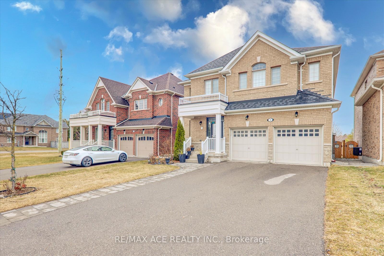 Photo 2 of 5 Turner Drive, New Tecumseth, Tottenham — HOMEH