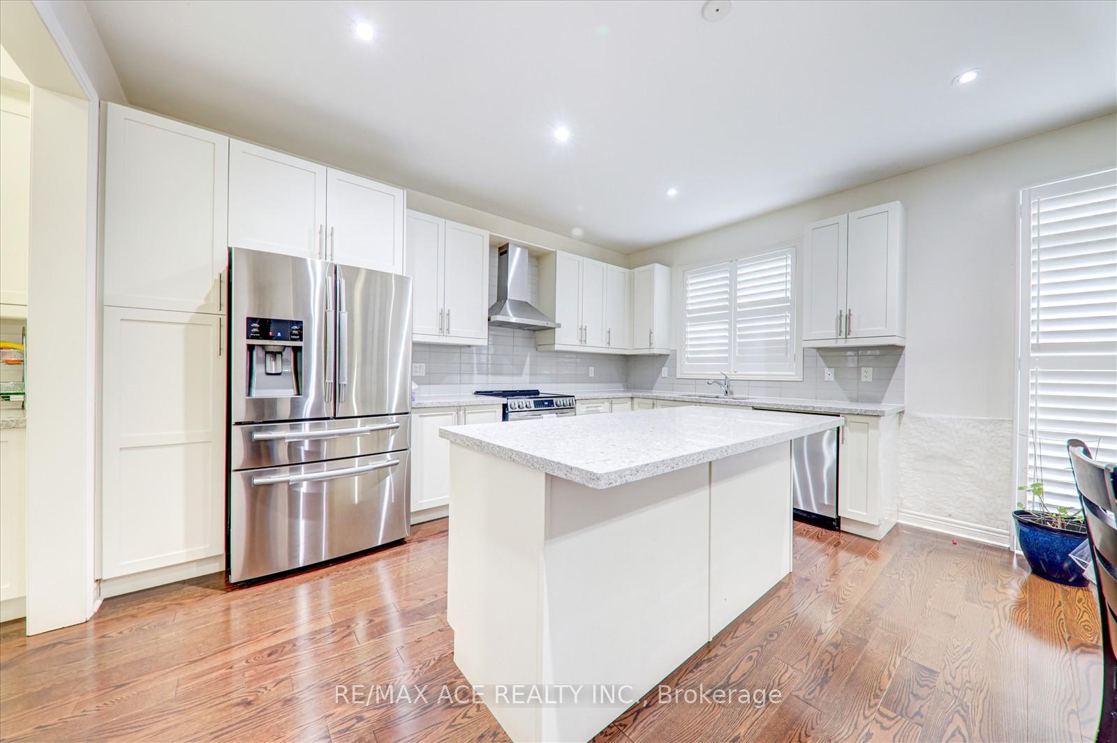 Photo 10 of 5 Turner Drive, New Tecumseth, Tottenham — HOMEH