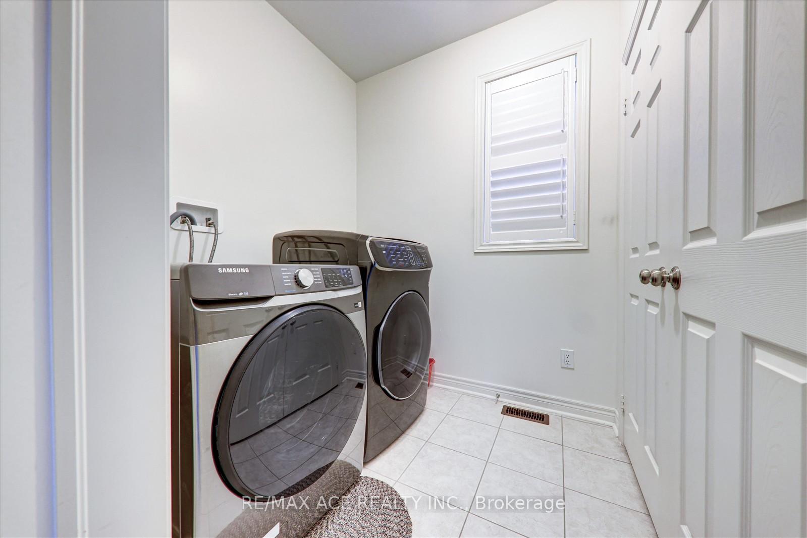 Photo 16 of 5 Turner Drive, New Tecumseth, Tottenham — HOMEH