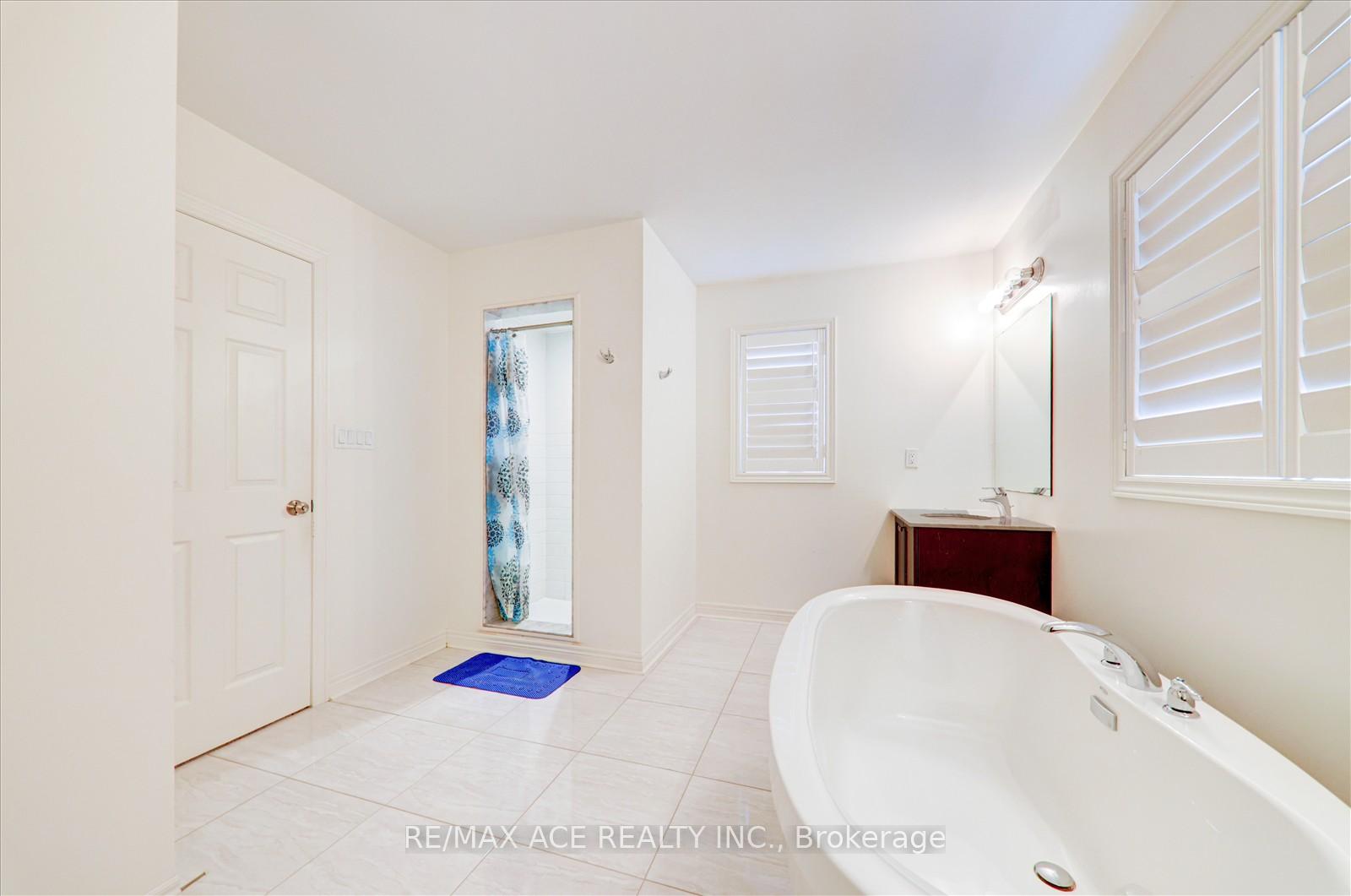 Photo 24 of 5 Turner Drive, New Tecumseth, Tottenham — HOMEH
