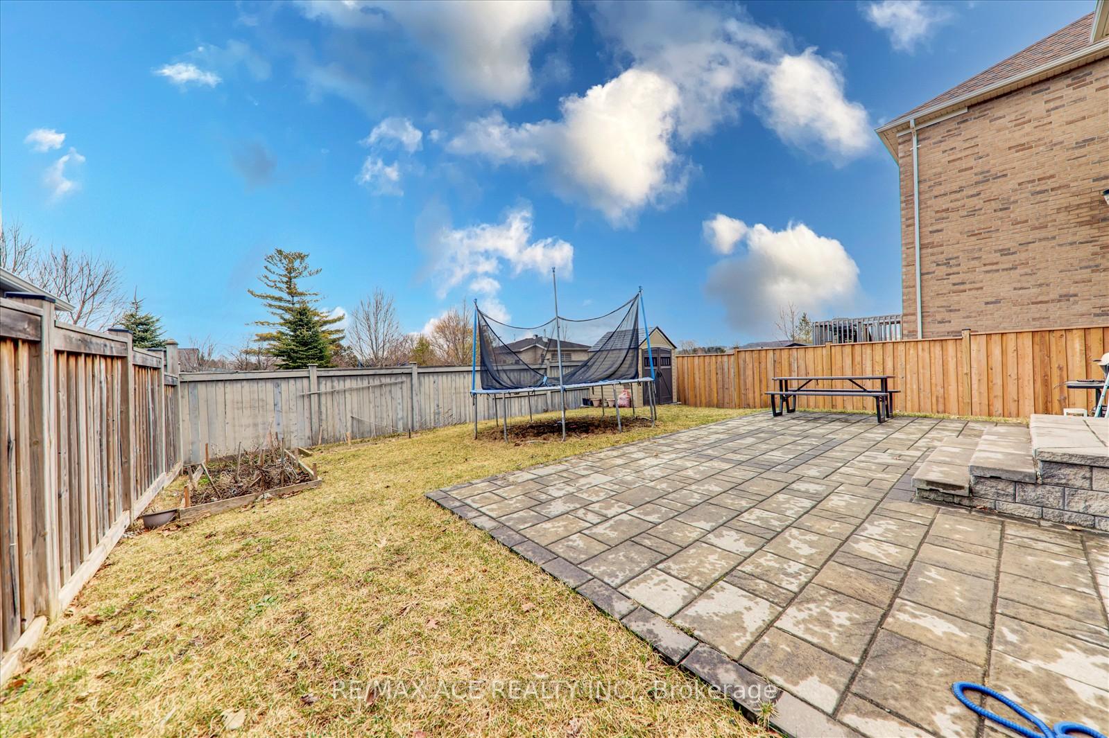 Photo 37 of 5 Turner Drive, New Tecumseth, Tottenham — HOMEH