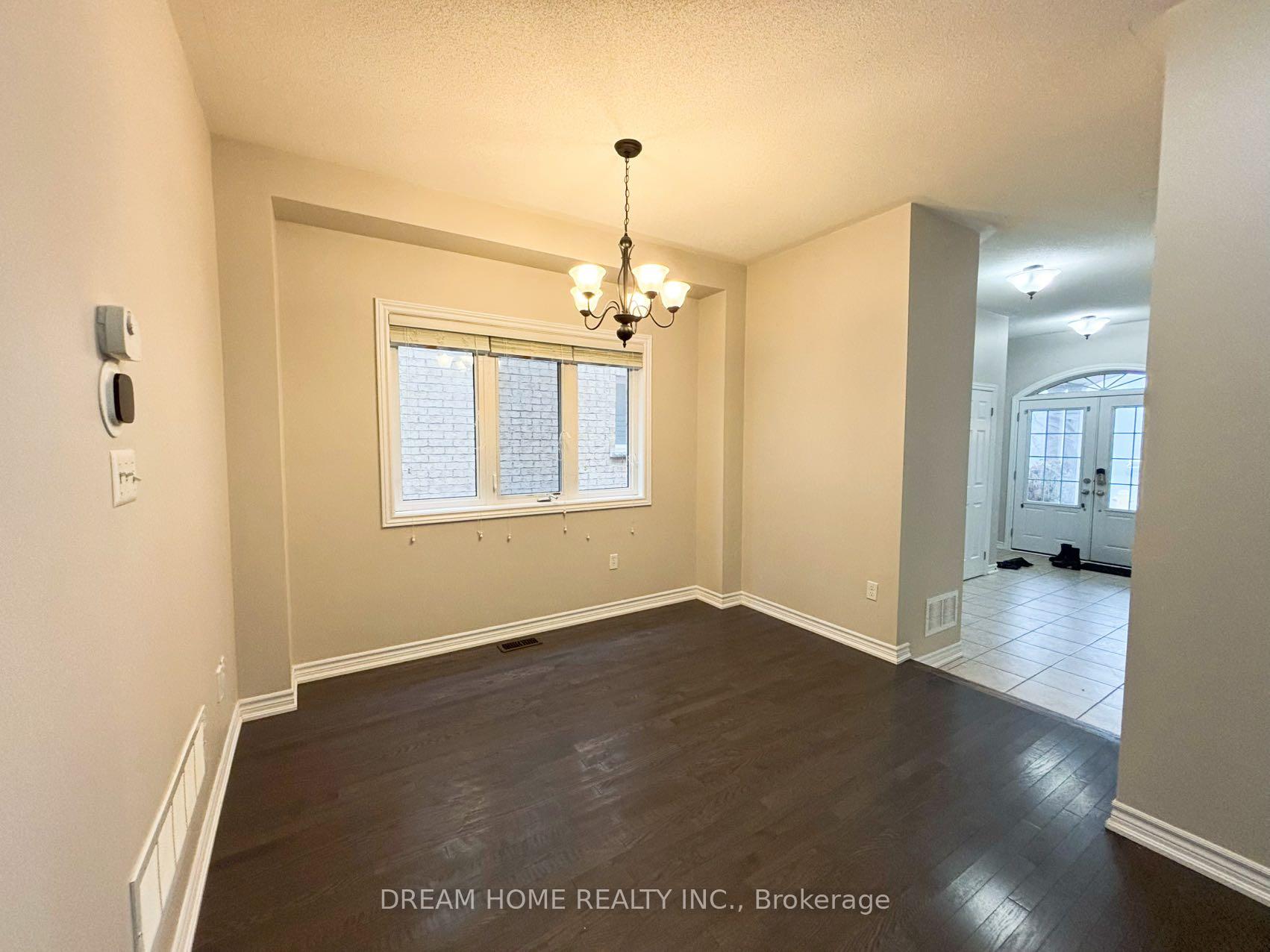 Photo 4 of 22 Memon Place, Markham, Wismer — HOMEH