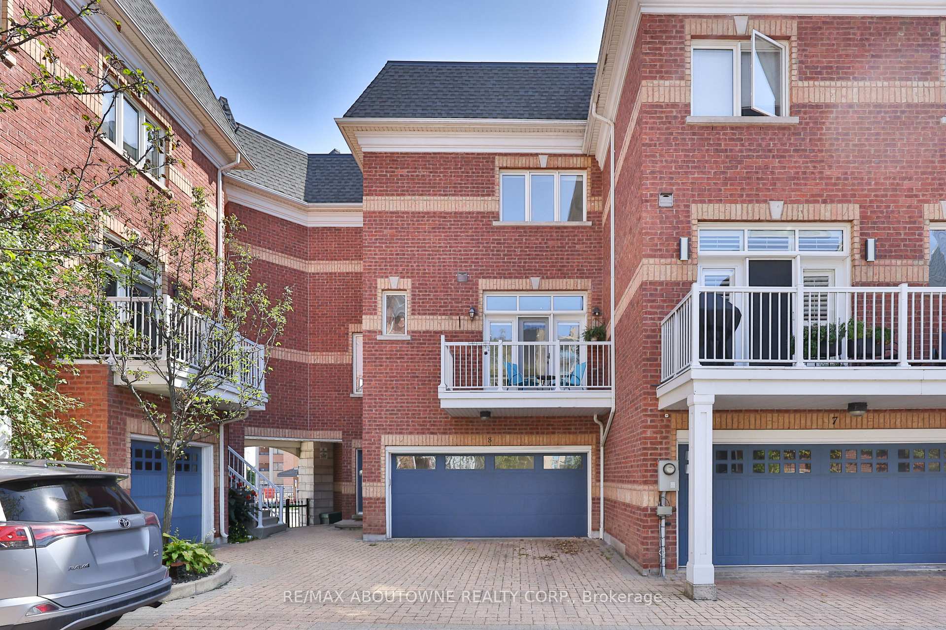Photo 6 of Unit 8, 120 Bronte Road, Oakville, Bronte — HOMEH