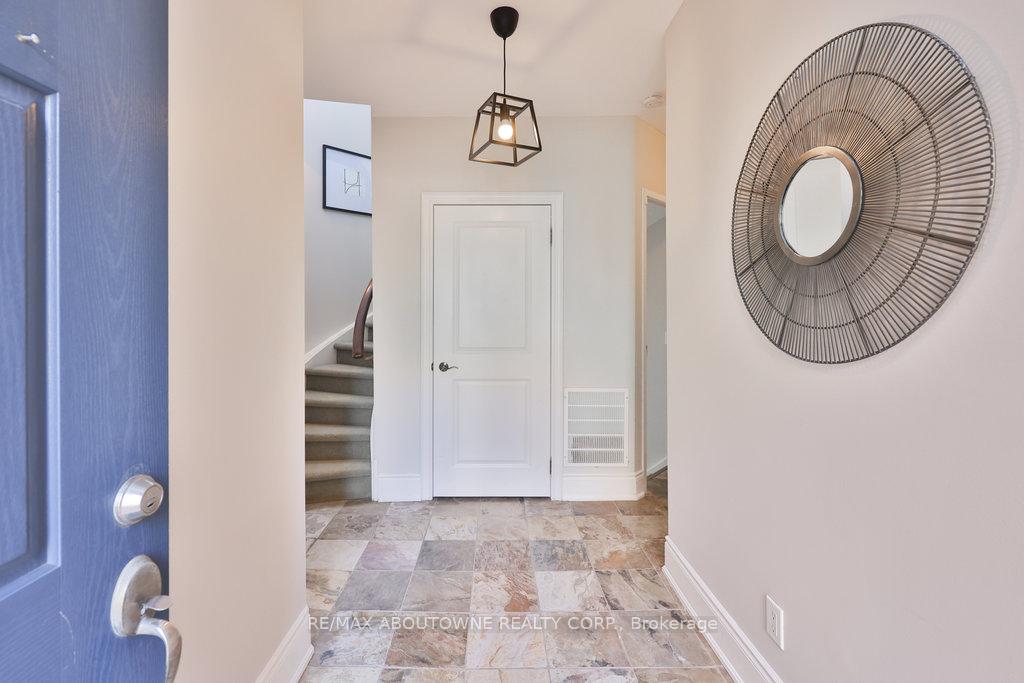 Photo 8 of Unit 8, 120 Bronte Road, Oakville, Bronte — HOMEH