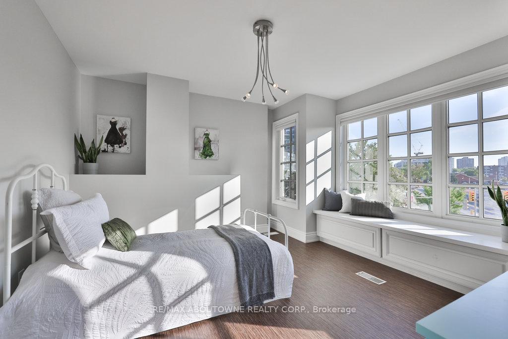 Photo 35 of Unit 8, 120 Bronte Road, Oakville, Bronte — HOMEH