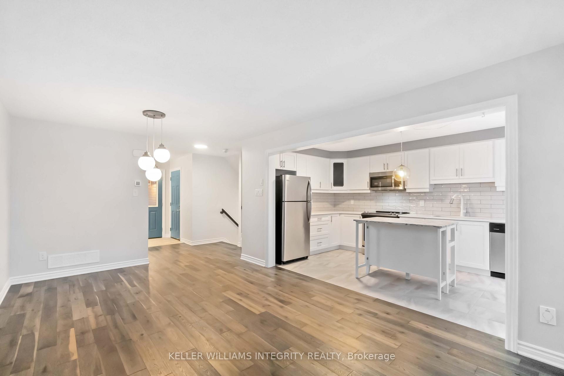 Photo 7 of 271 Willow Aster Circle, Ottawa, Avalon West — HOMEH