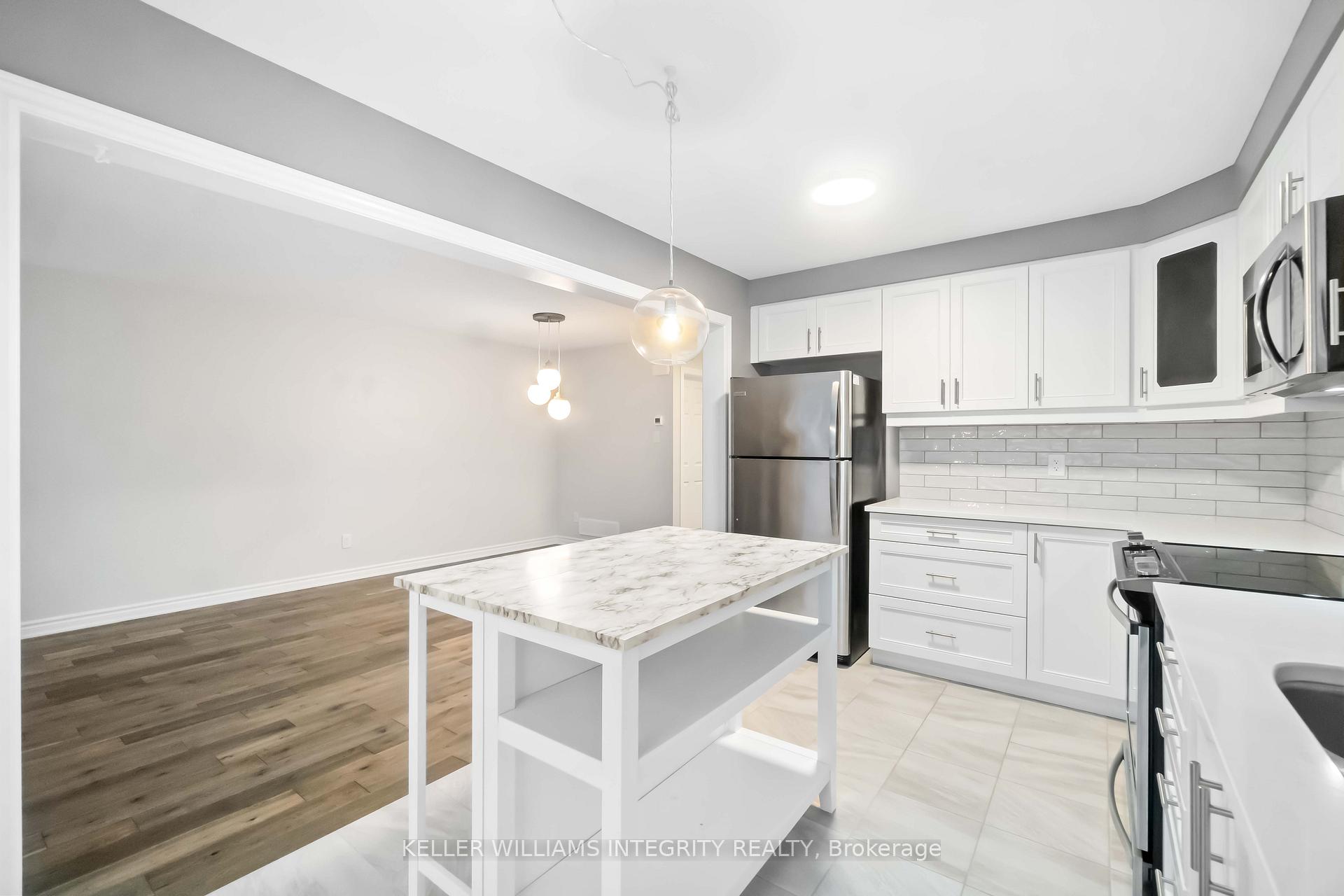 Photo 11 of 271 Willow Aster Circle, Ottawa, Avalon West — HOMEH