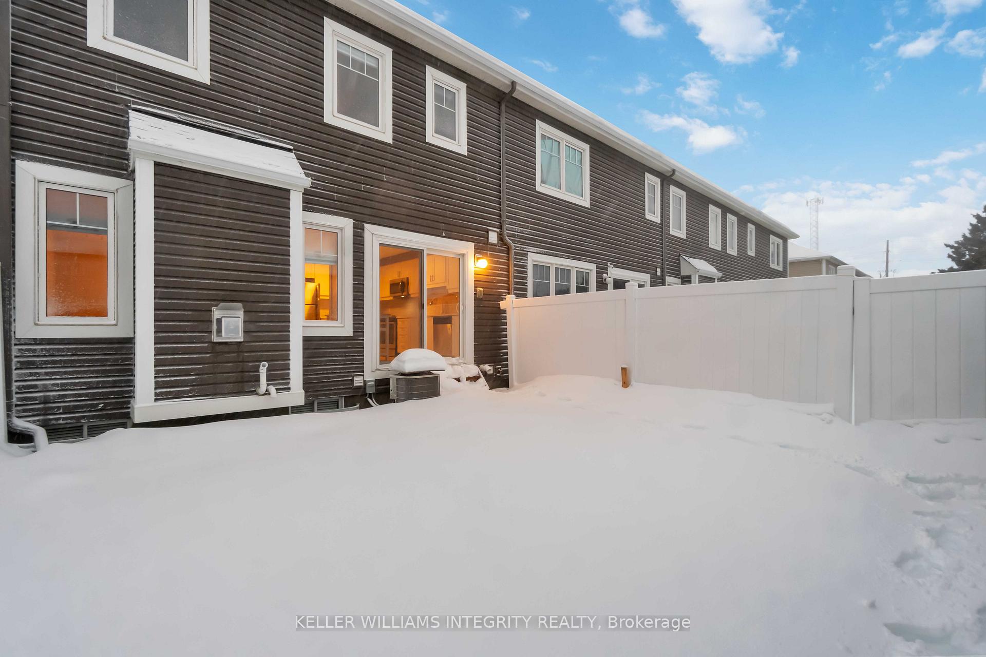 Photo 28 of 271 Willow Aster Circle, Ottawa, Avalon West — HOMEH