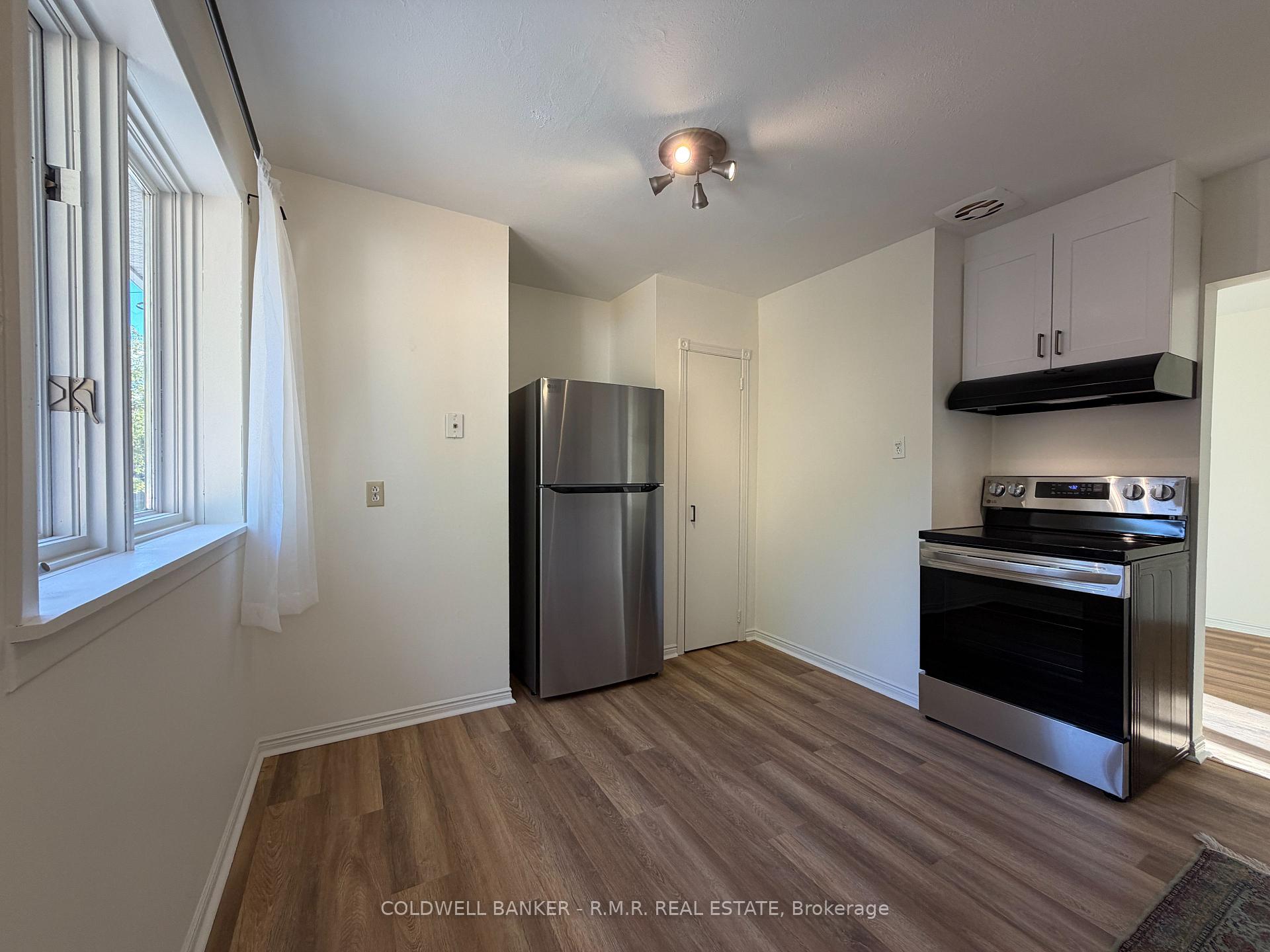 Photo 5 of 275 Silverbirch Drive, Newmarket, Bristol-London — HOMEH