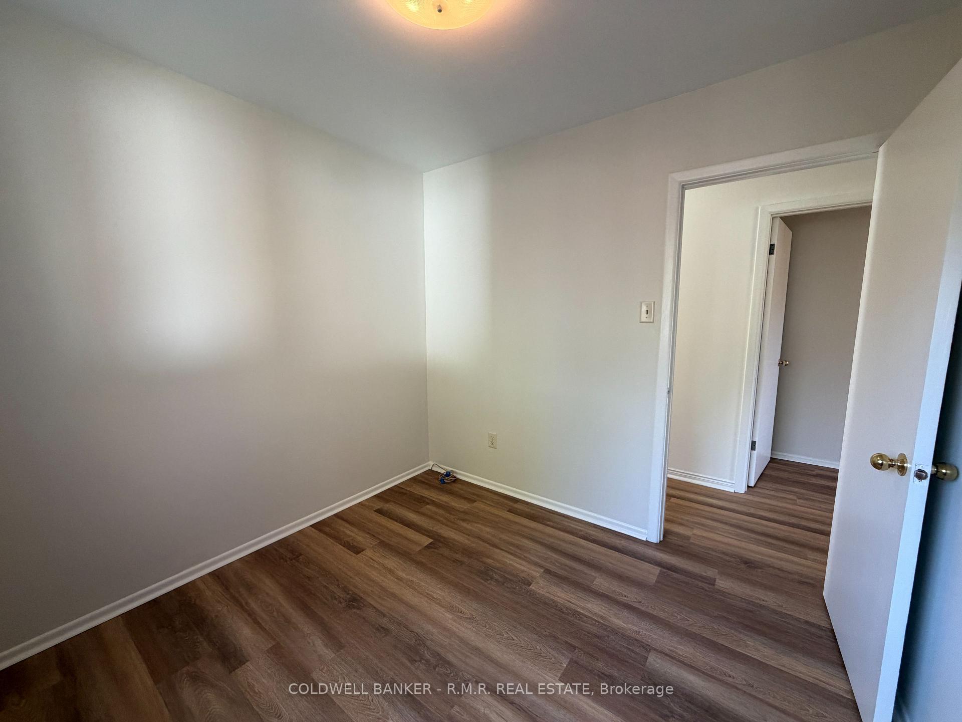 Photo 15 of 275 Silverbirch Drive, Newmarket, Bristol-London — HOMEH