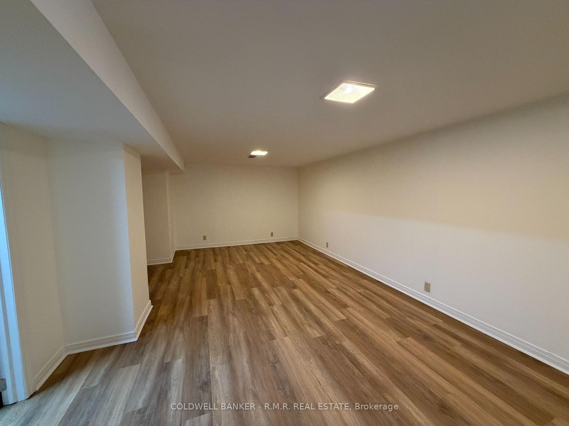 Photo 21 of 275 Silverbirch Drive, Newmarket, Bristol-London — HOMEH