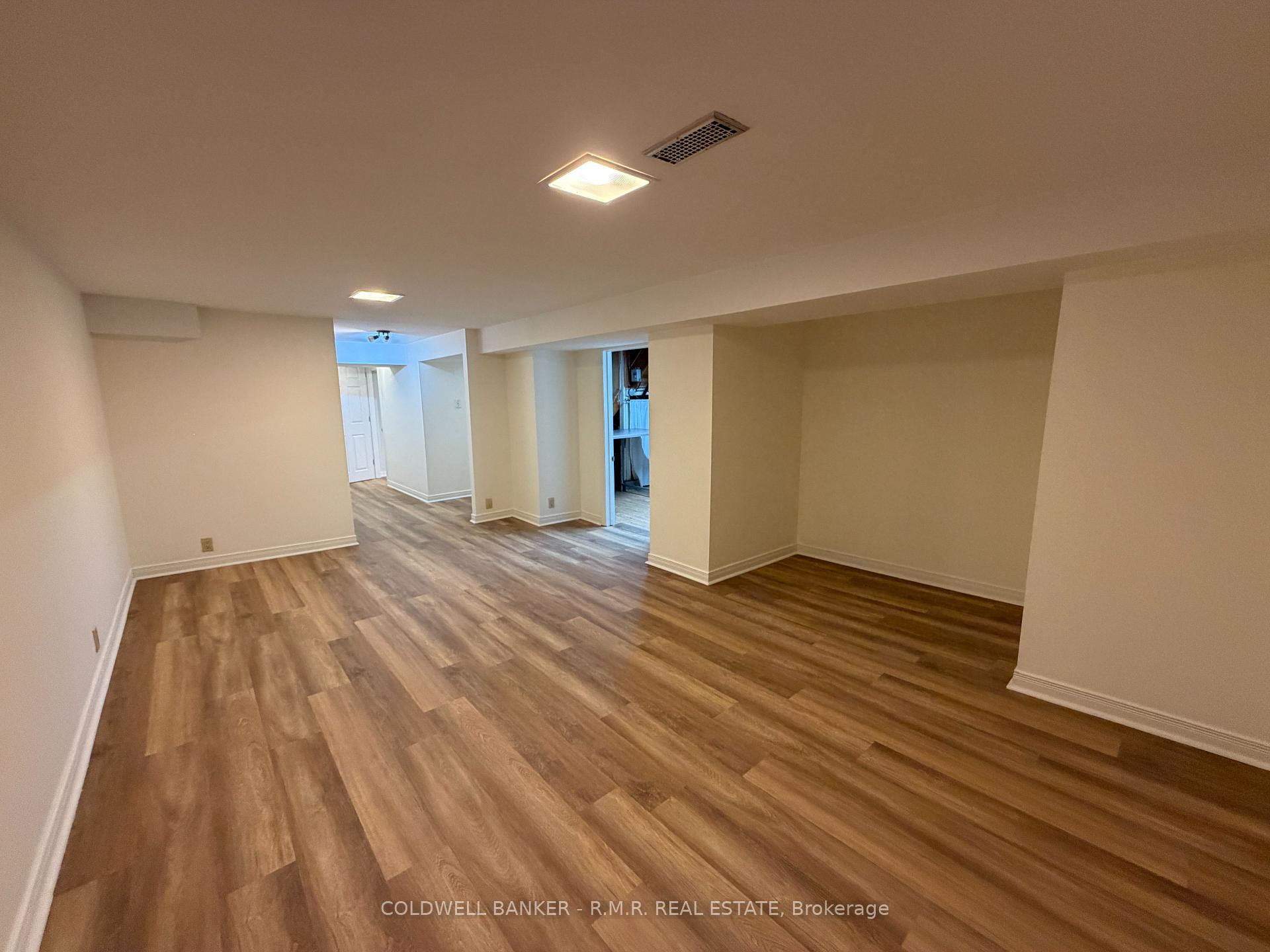 Photo 22 of 275 Silverbirch Drive, Newmarket, Bristol-London — HOMEH